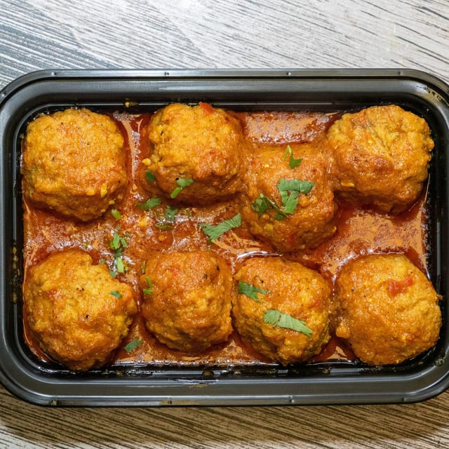 Kofta Curry - Chicken n beef meatballs.